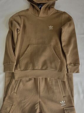 Adidas Originals Kids 2PC Hoodie Cargo Jogger Set Brown Youth Small 7/8 NWT